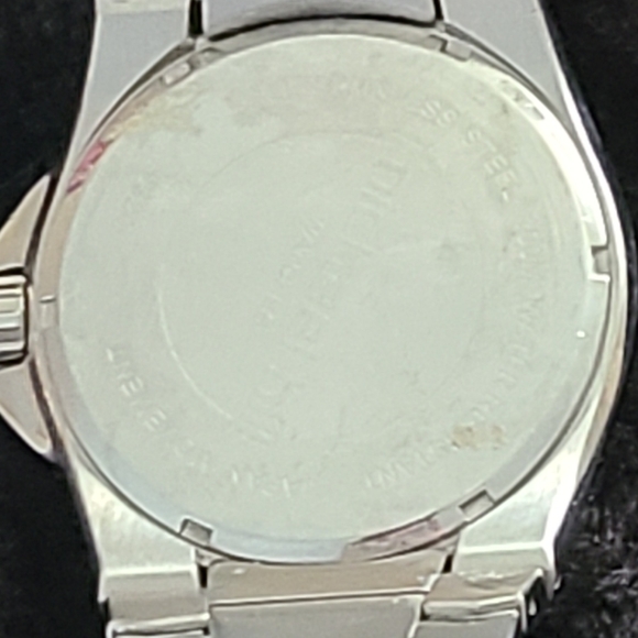 NWOT Michael Hill Stainless Steel Men's watch. Worn twice - Picture 5 of 7